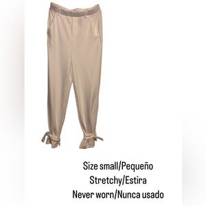 White dressy pants. Never used. No tag